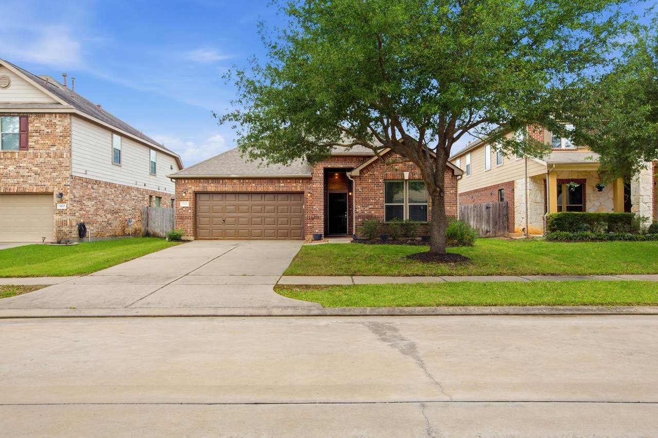 11103 Avery Oaks Lane - Photo 1