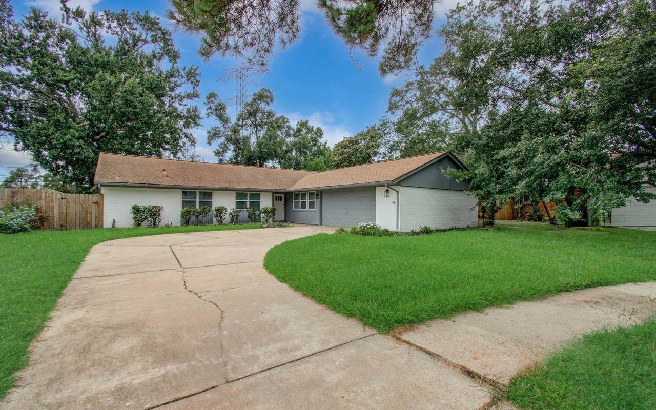 10415 Westray Street - Photo 1