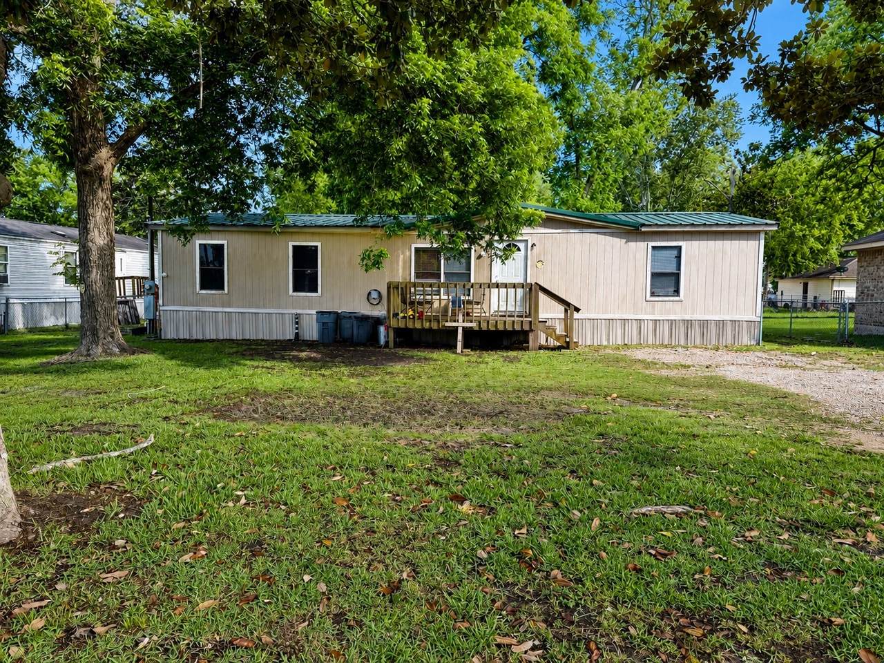 11813 13th Street - Photo 1