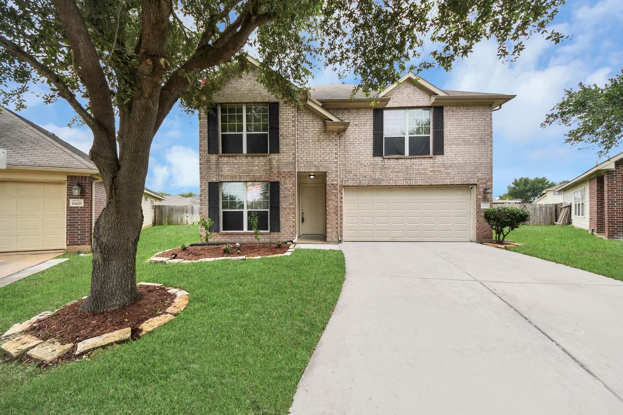 19215 Terra Forest Court - Photo 1