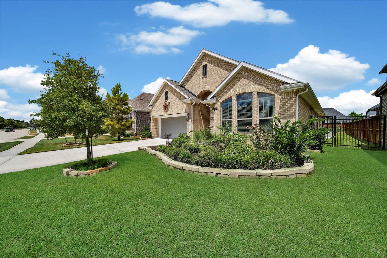 4611 Silver Moon Drive - Photo 1