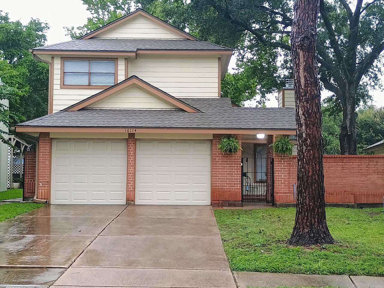 16114 Golden Sands Drive - Photo 1