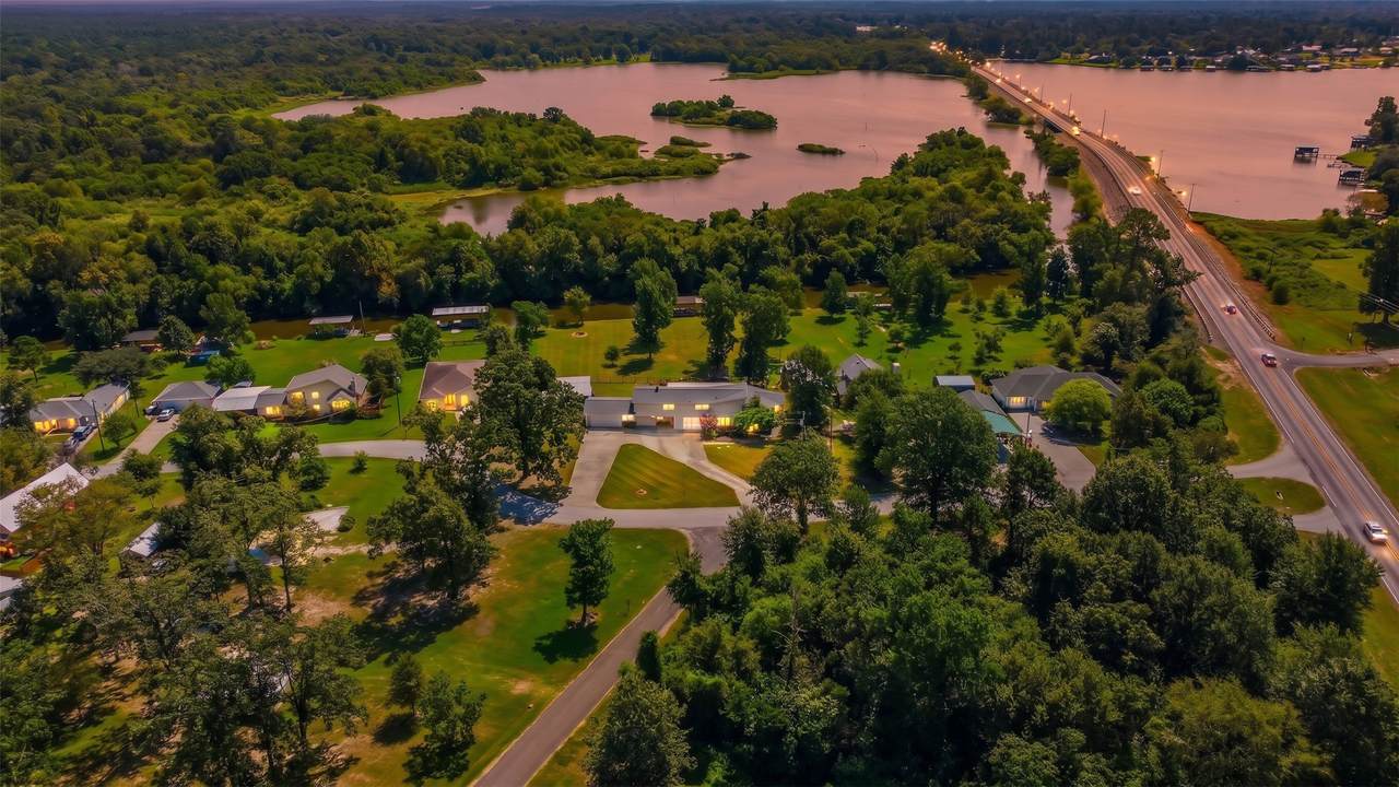 146 Creekside Drive - Photo 1