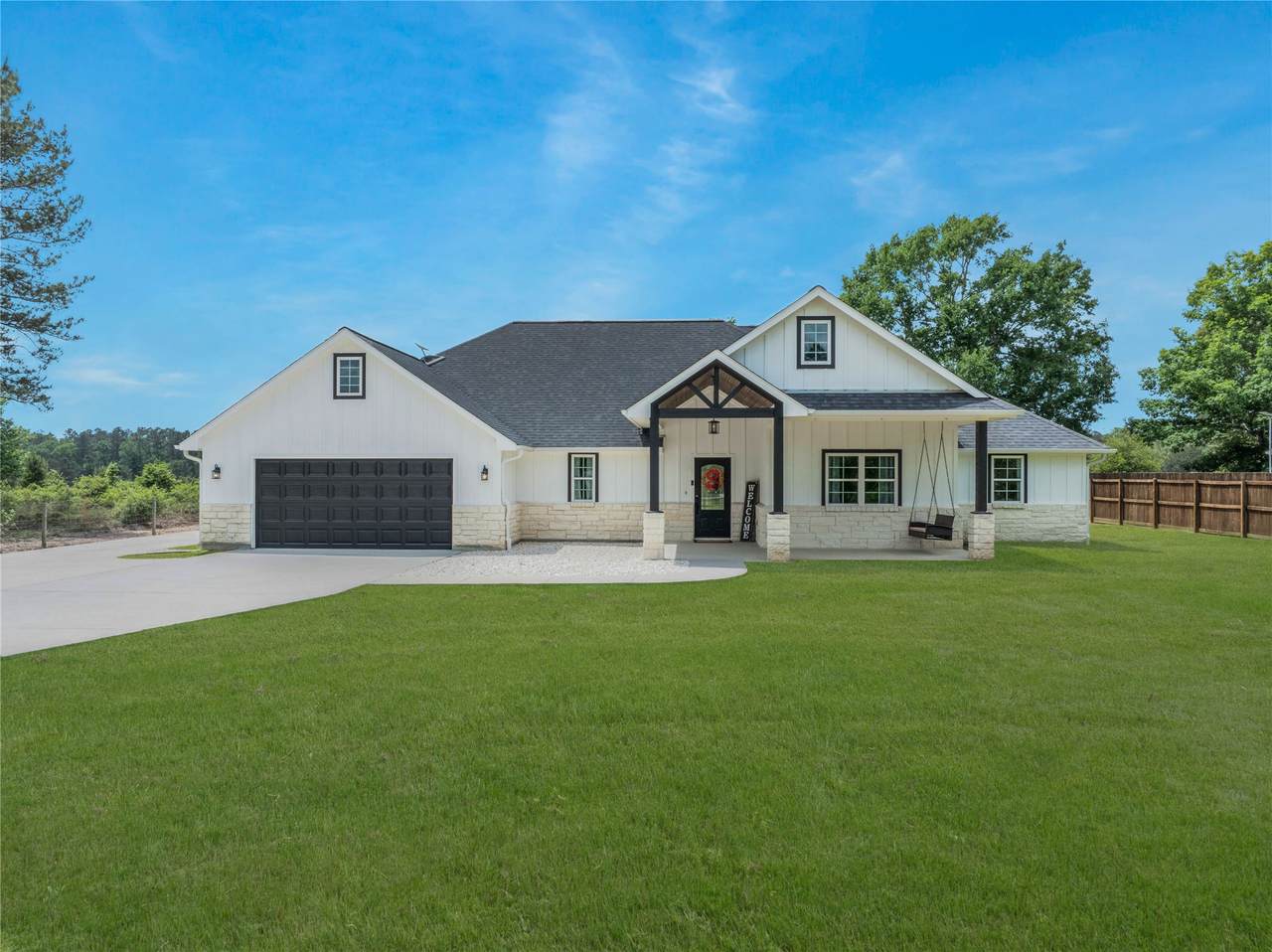 2063 White Buck Court - Photo 1