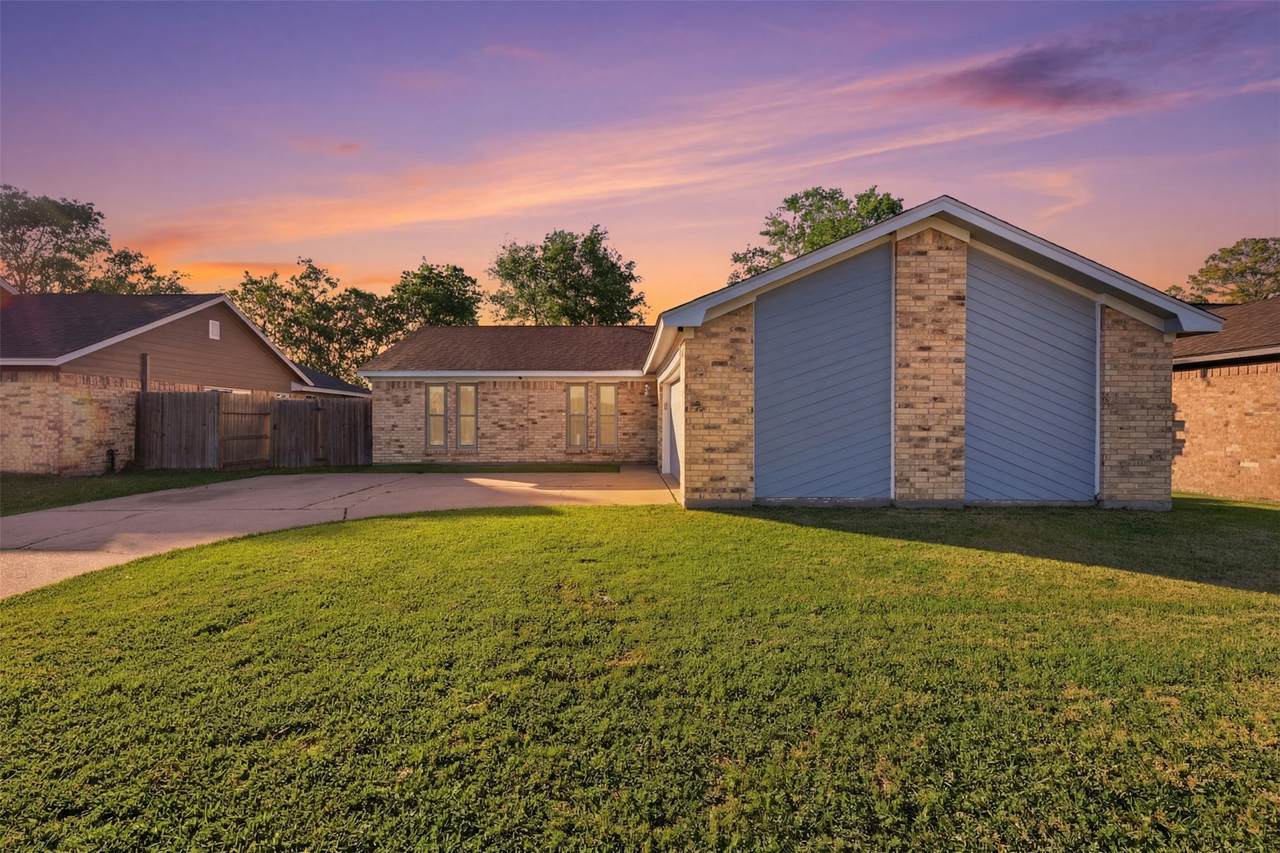 5919 Ollia Circle - Photo 1
