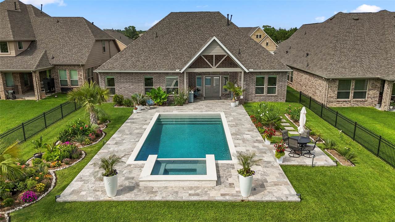 250 Peninsula Point Drive - Photo 1