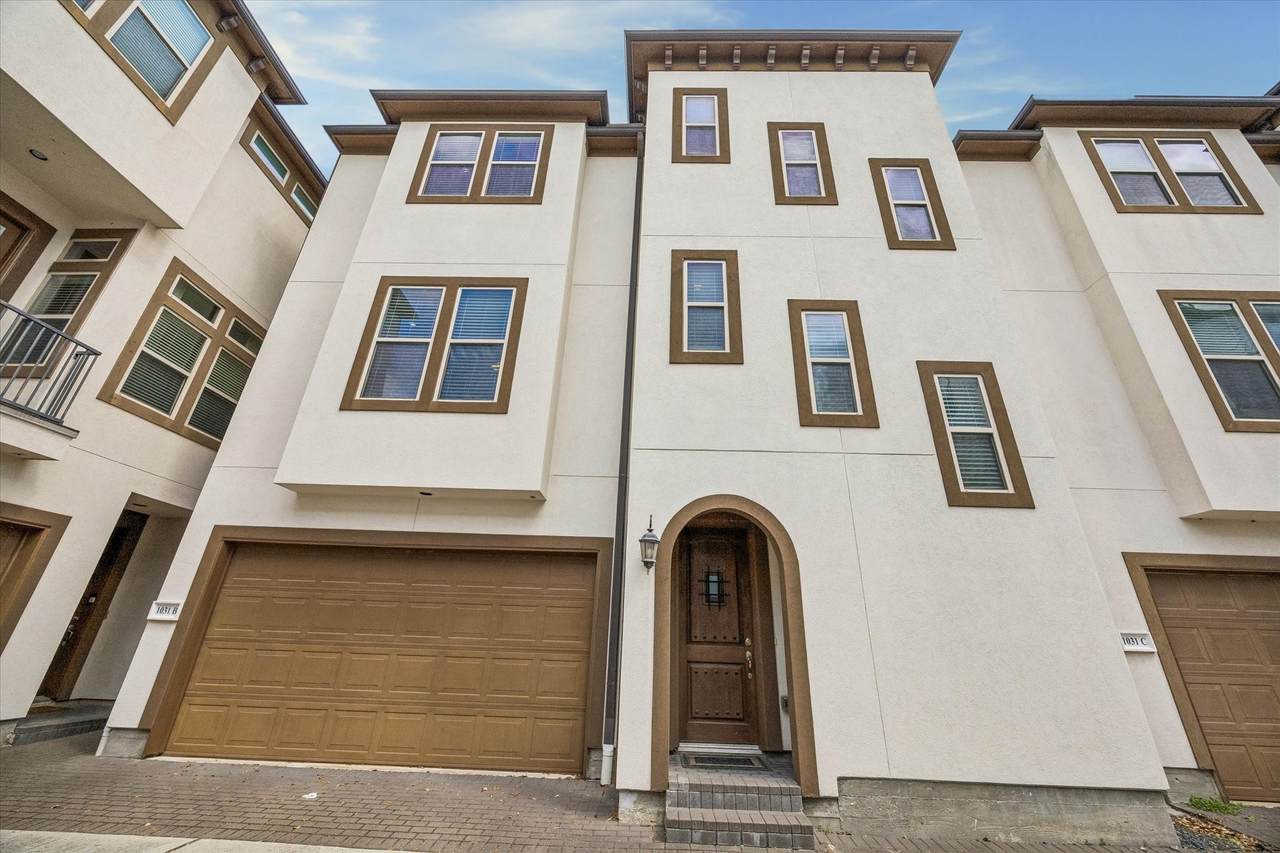 1031 21st Street - Photo 1