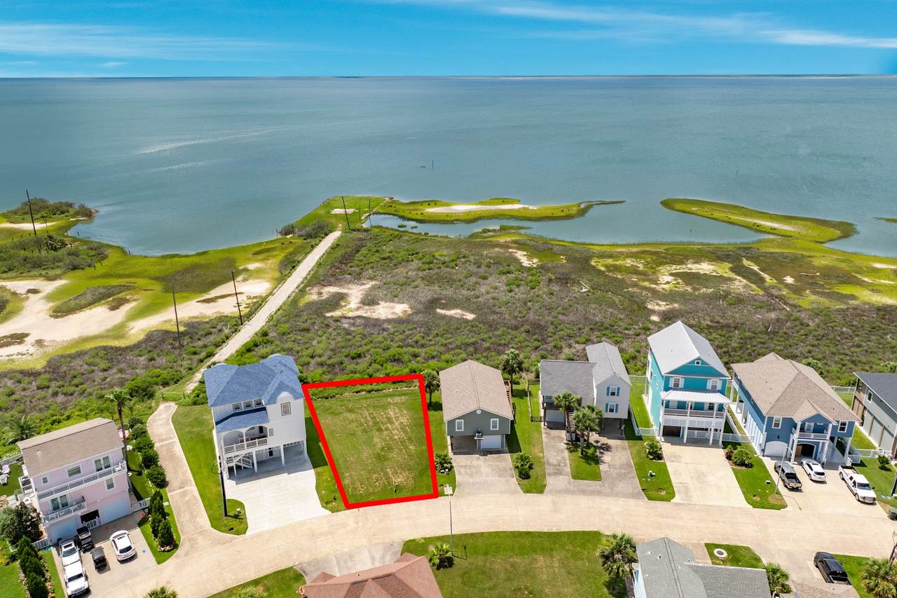 22416 Bay Vista - Photo 1