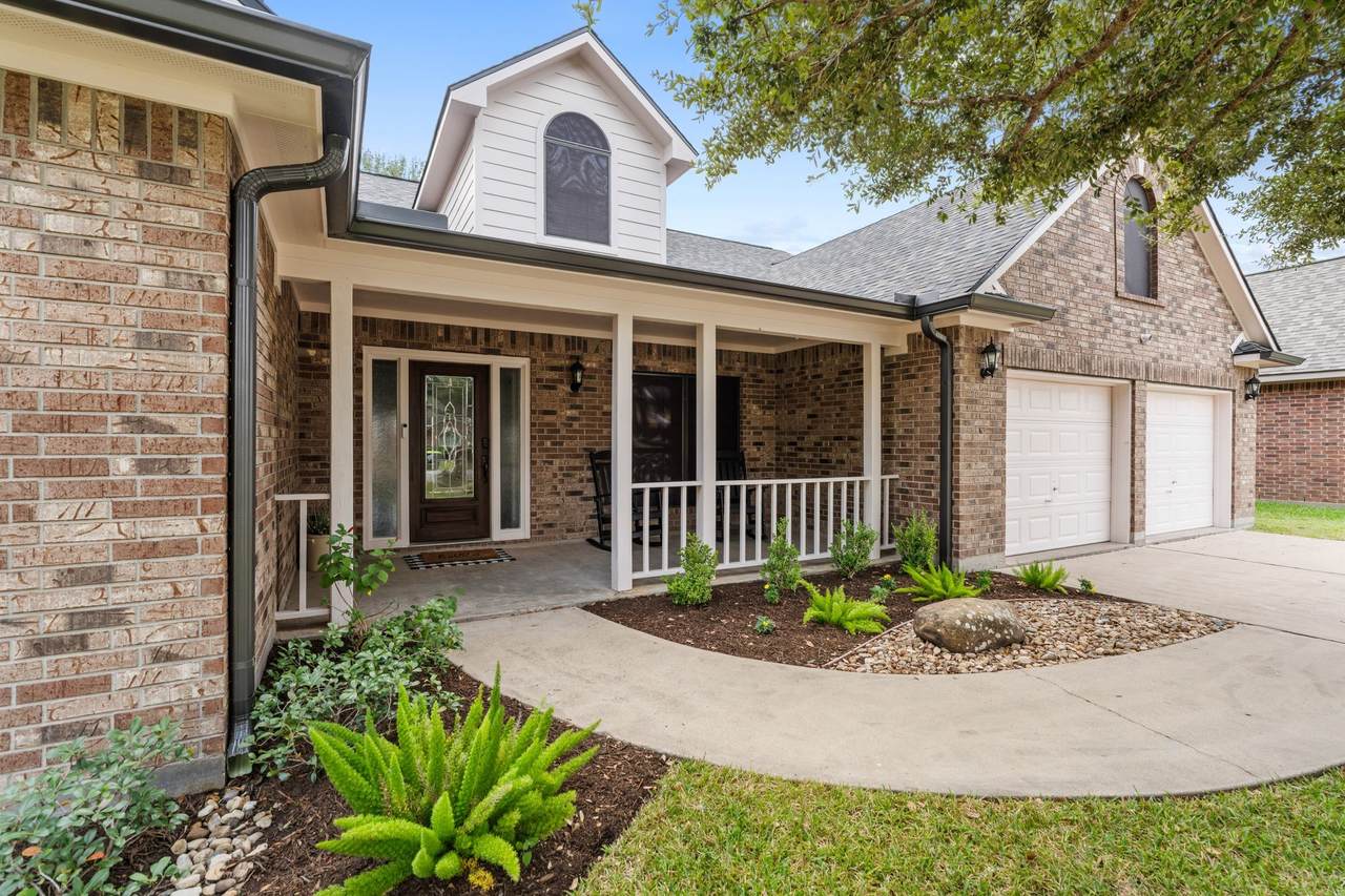 3811 Candlewood Circle - Photo 1