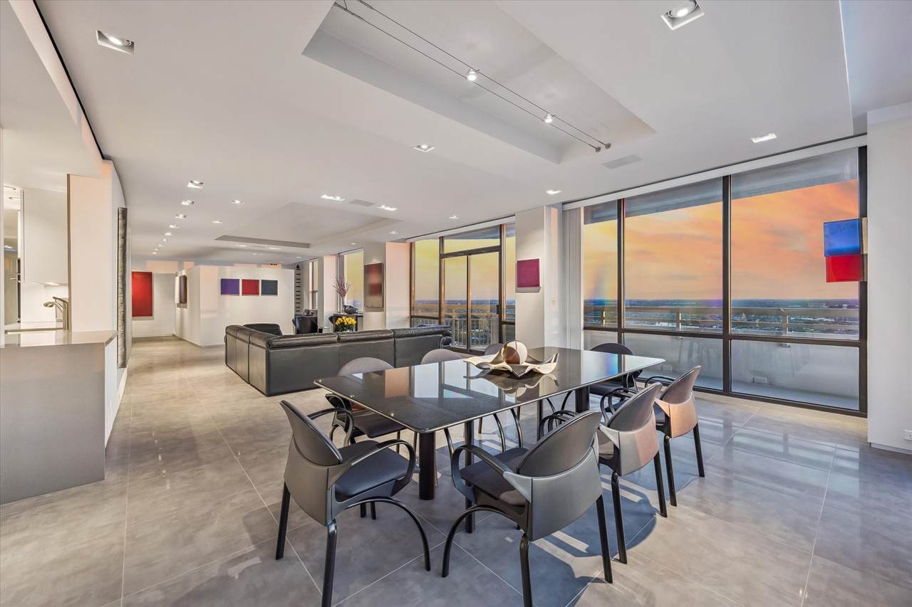 15 Greenway Plaza - Photo 1