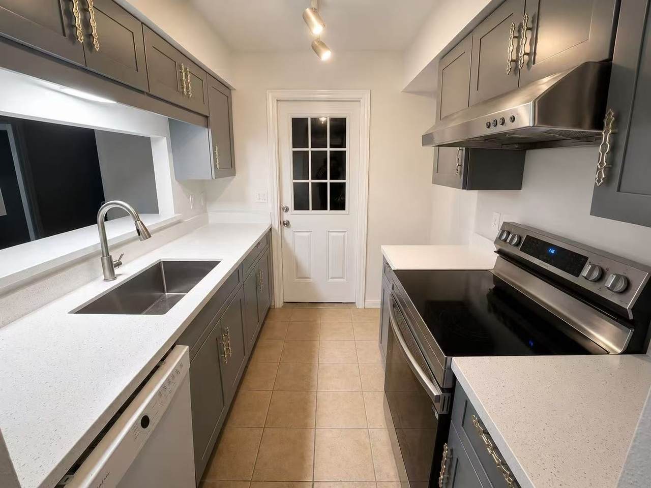 5218 Milwee Street - Photo 1