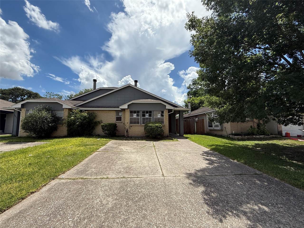 10052 Sharpton Drive - Photo 1