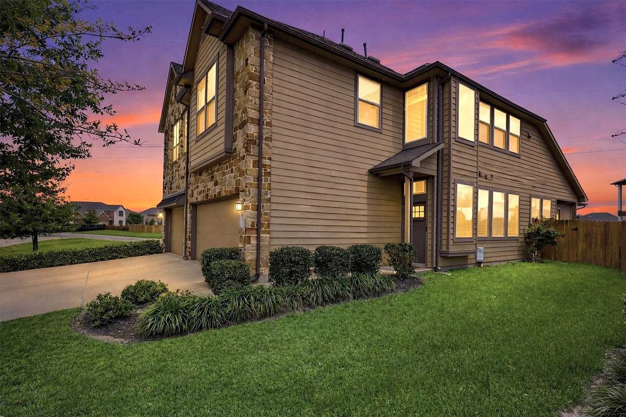 28027 Rocky Heights Drive - Photo 1