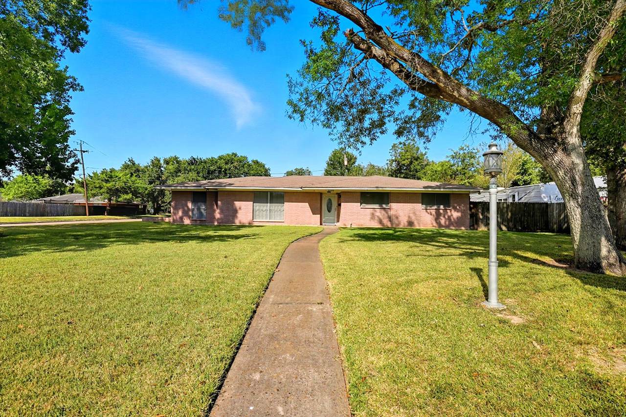 2000 Fayle Street - Photo 1