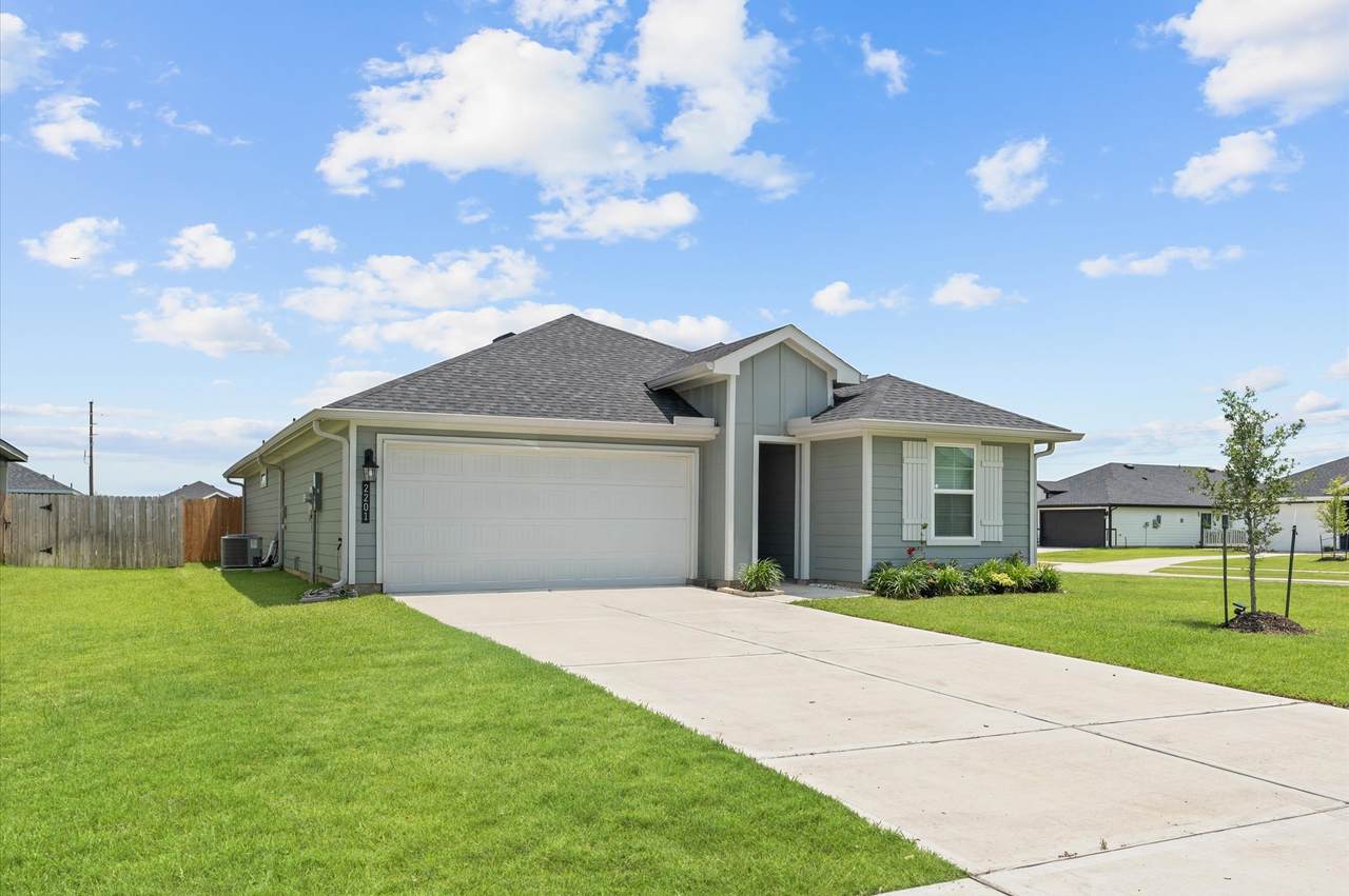 2201 Laurel Bloom Lane - Photo 1