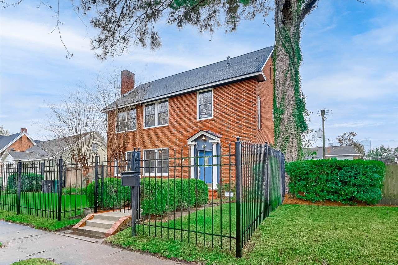 2412 Oakdale Street - Photo 1