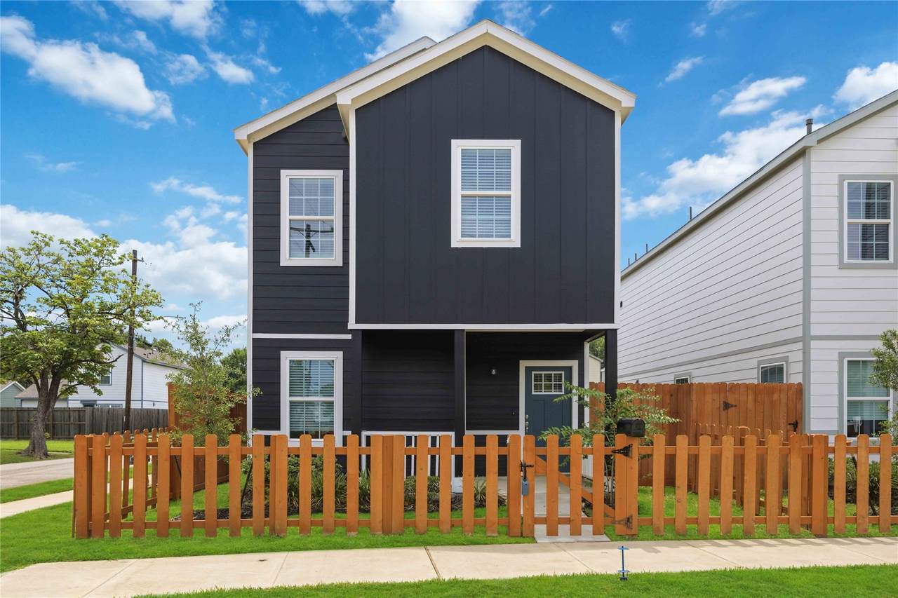 6403 Paris Street - Photo 1