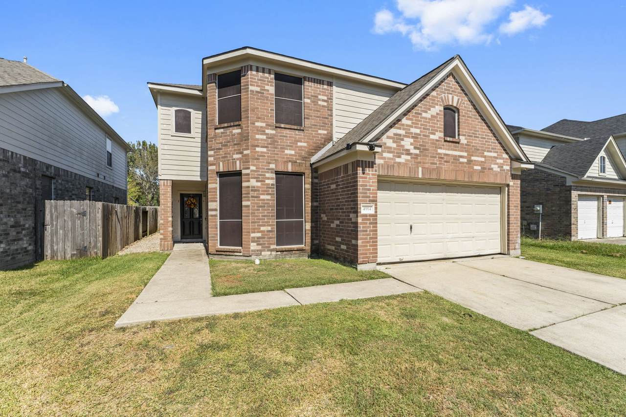 4914 Lazy Timbers Drive - Photo 1