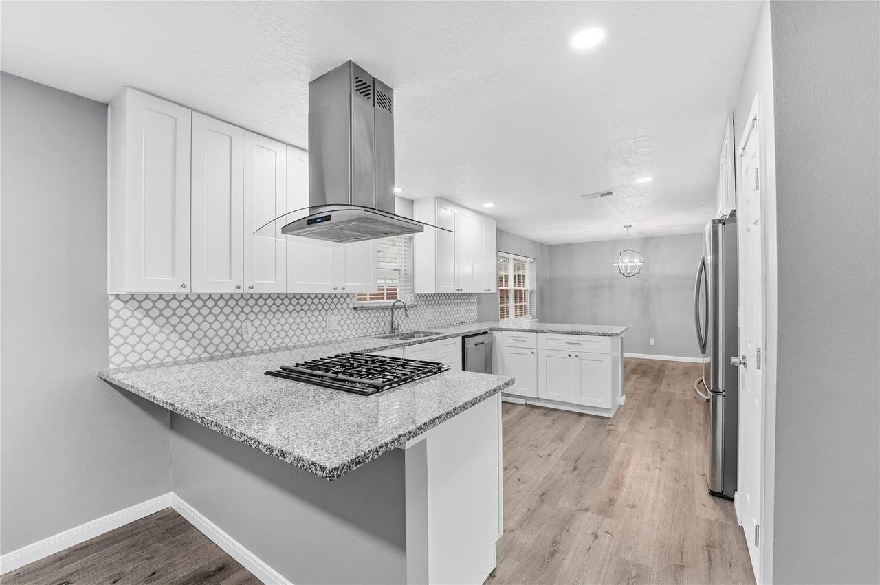 7815 12th Fairway Lane - Photo 1