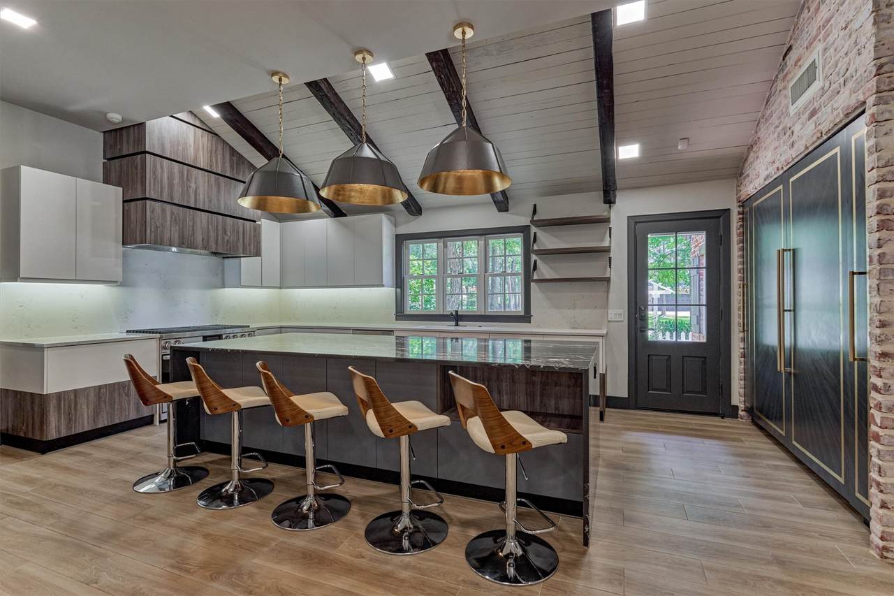https://bt-photos.global.ssl.fastly.net/harmls/1280_boomver_2_46219999-2.jpg