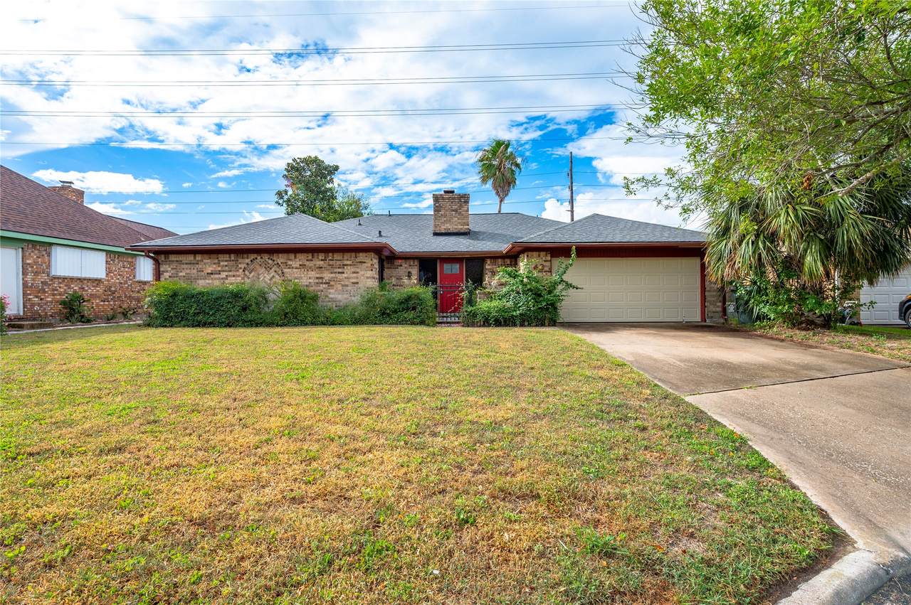 43 Quintana Drive - Photo 1