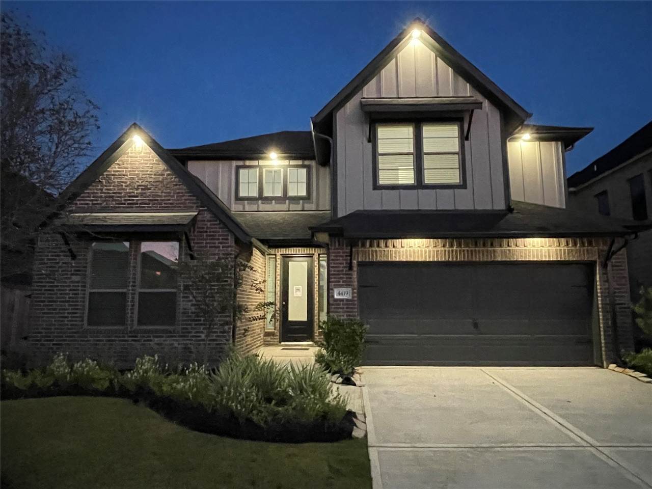 4419 Sweet Ashlyn Street - Photo 1