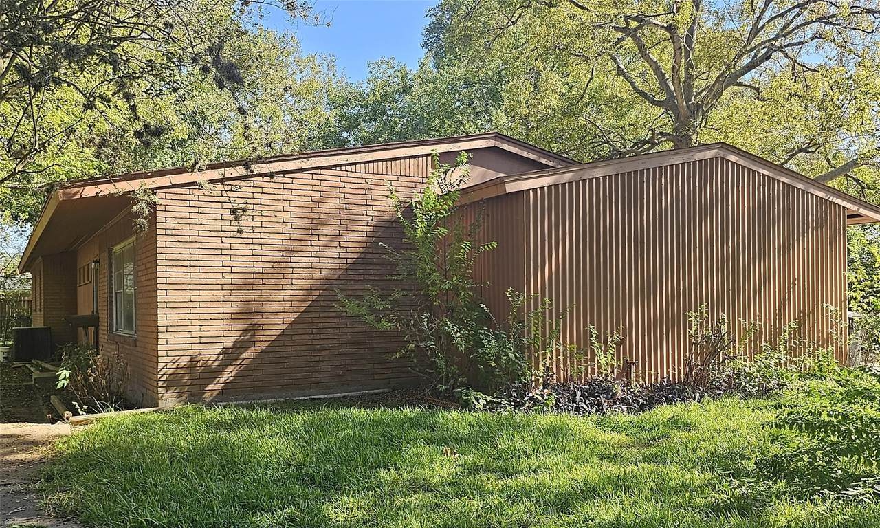 5759 Winding Creek Way - Photo 1