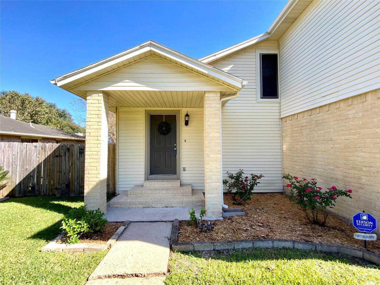 1139 Brompton Drive - Photo 1