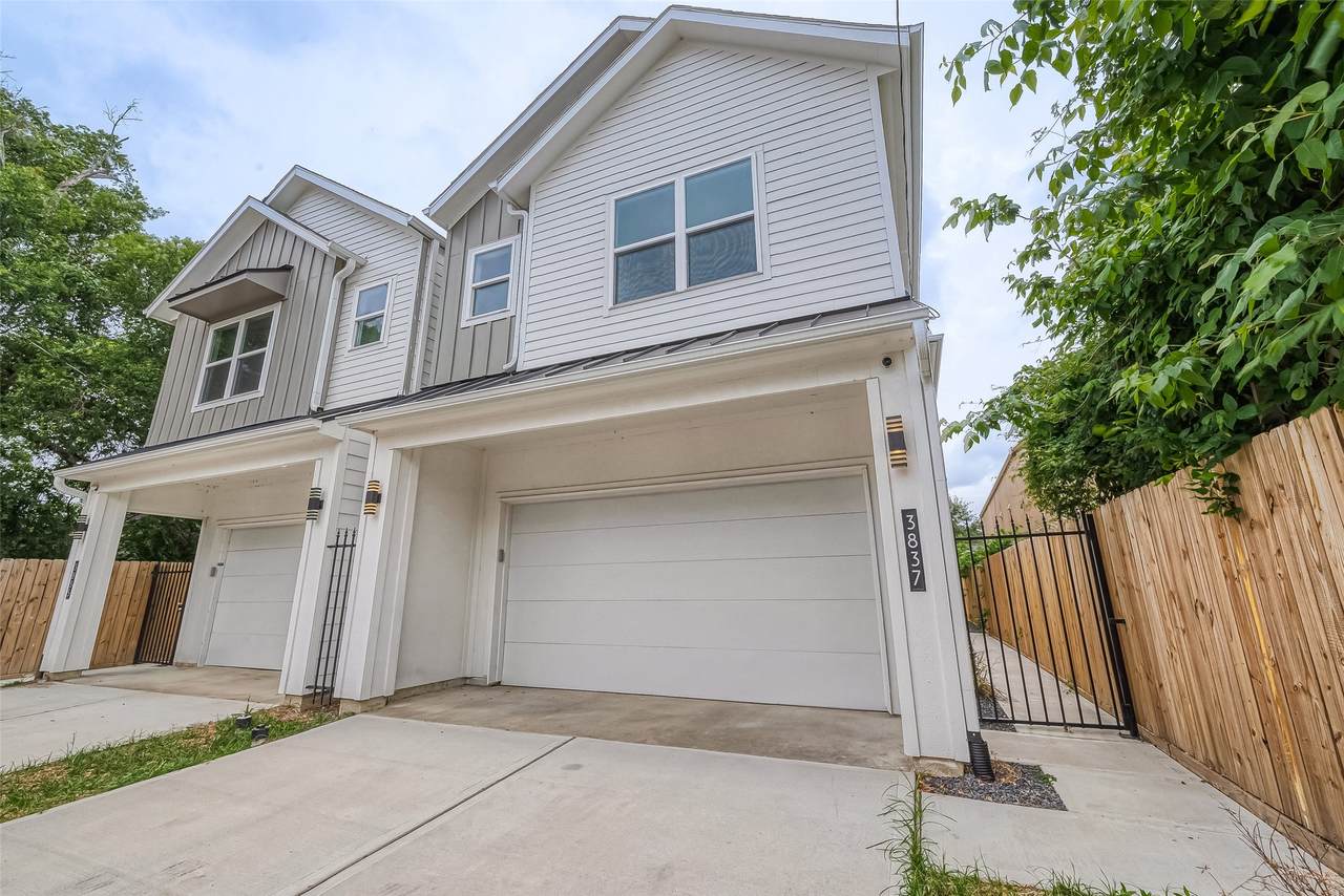 3835 Mainer Street - Photo 1