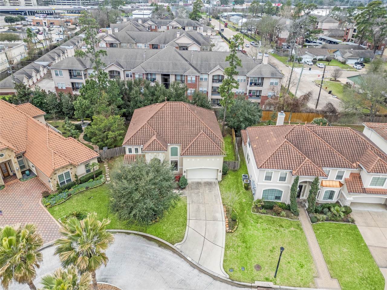 15611 Lake Iris Drive - Photo 1