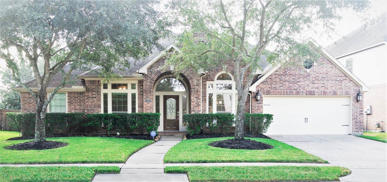 13804 Lakewater Drive - Photo 1