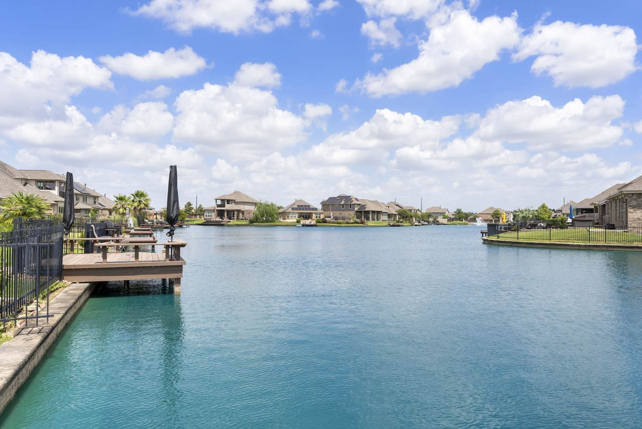 3635 Lake Bend Shore Drive - Photo 1