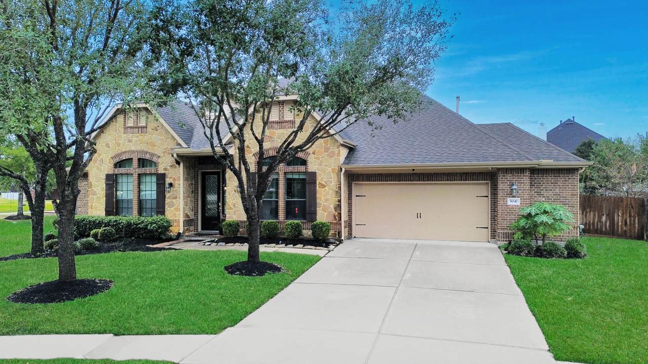 5047 Crystal Bluff Court - Photo 1
