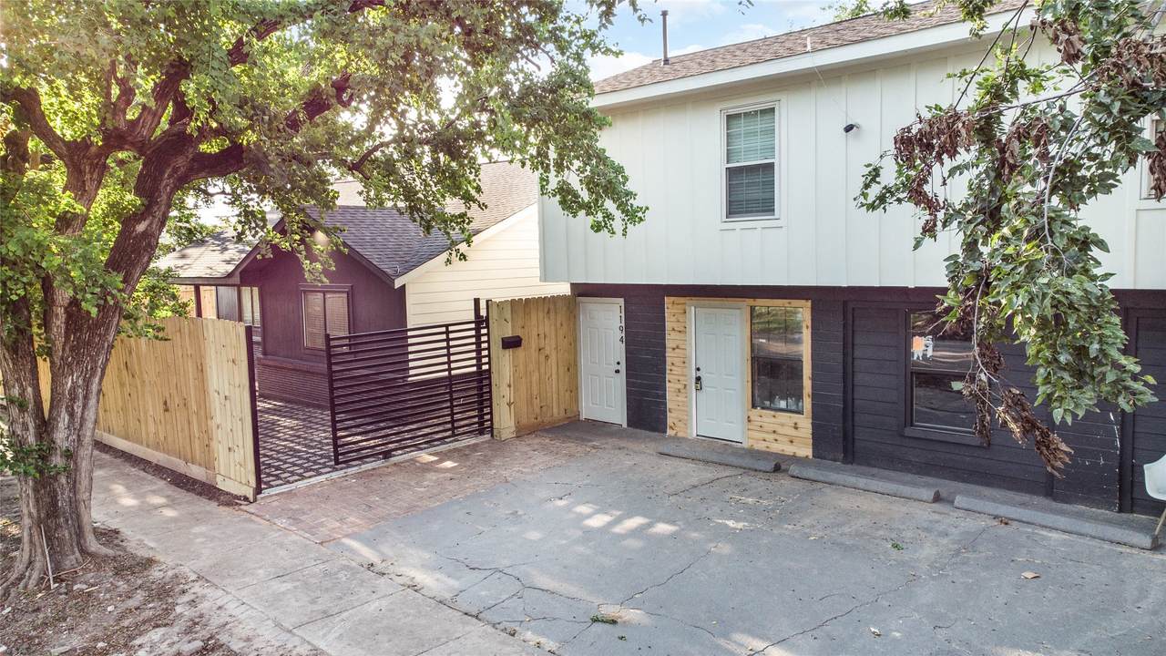 1198 Halpern - Photo 1