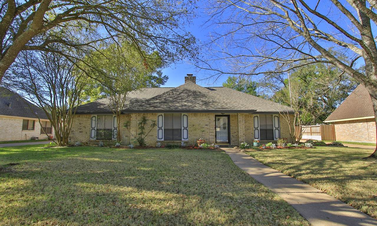 15835 Mesa Gardens Drive - Photo 1