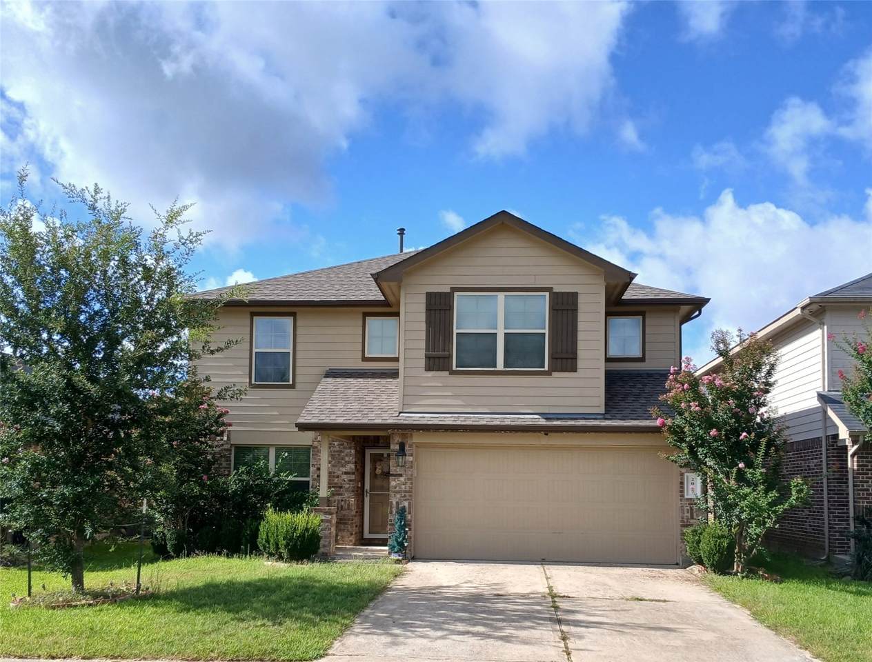 2027 Bravos Manor Lane - Photo 1