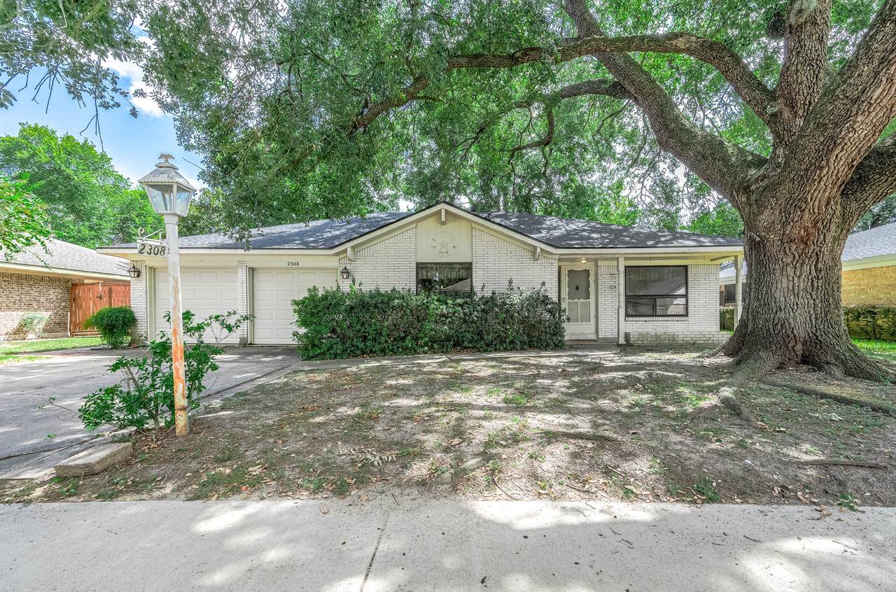 2308 Florence Avenue - Photo 1
