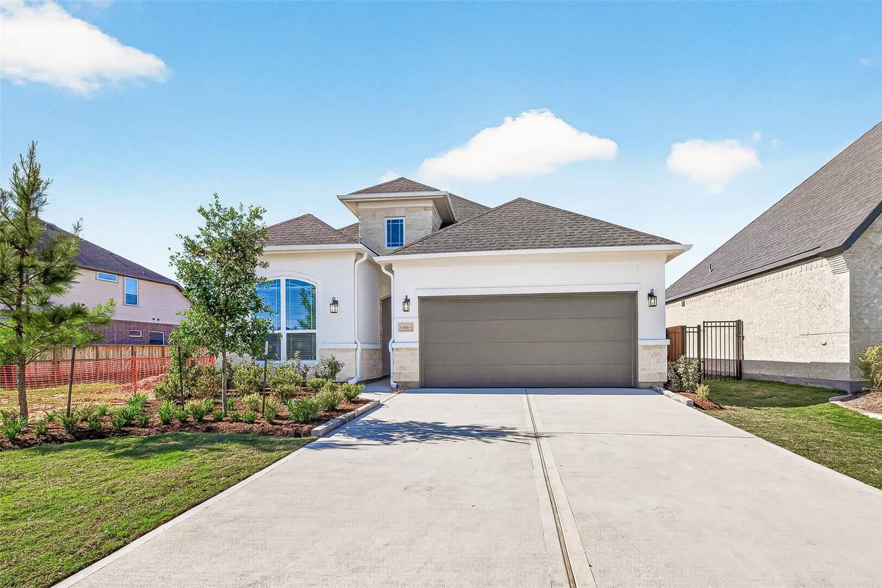 4916 Northern Woods Dr Drive - Photo 1