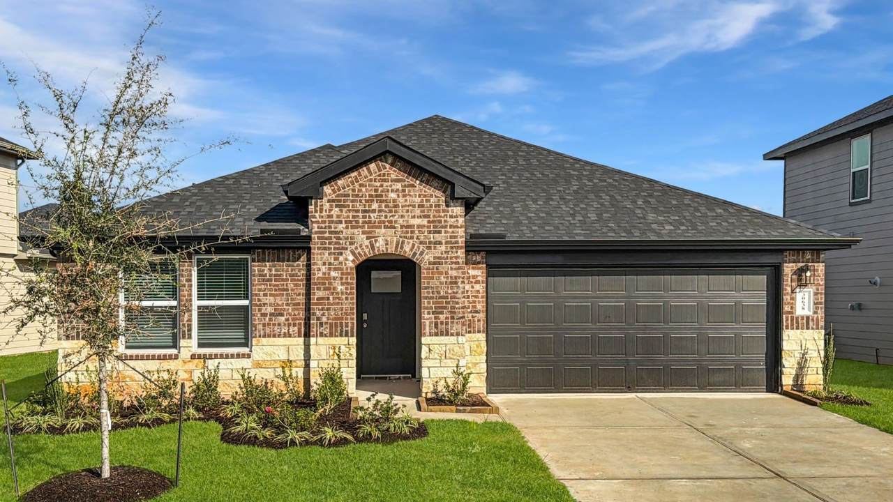 30638 Wicklow Gardens Drive - Photo 1