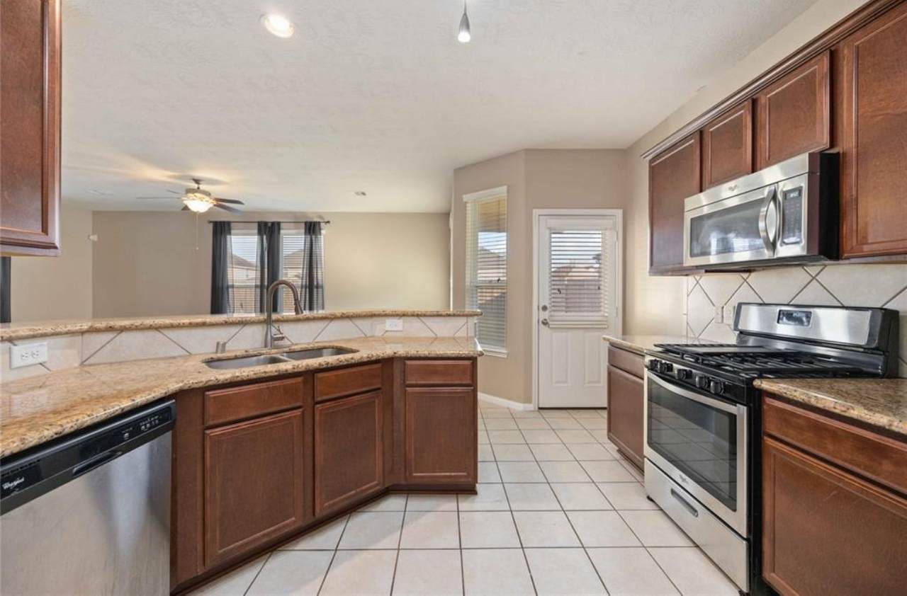 9011 Aurora Park Lane - Photo 1