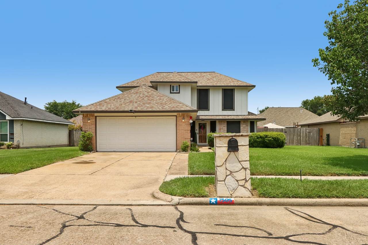 1505 Roosevelt Drive - Photo 1
