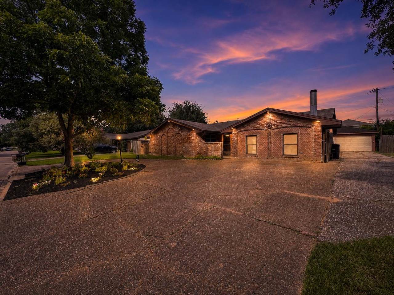 4208 Pine Shadows Street - Photo 1