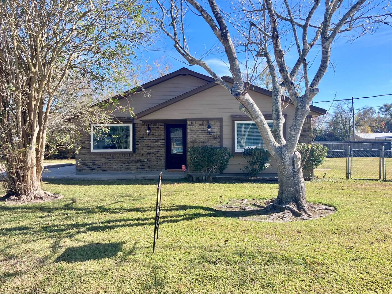 3807 Wade Street - Photo 1