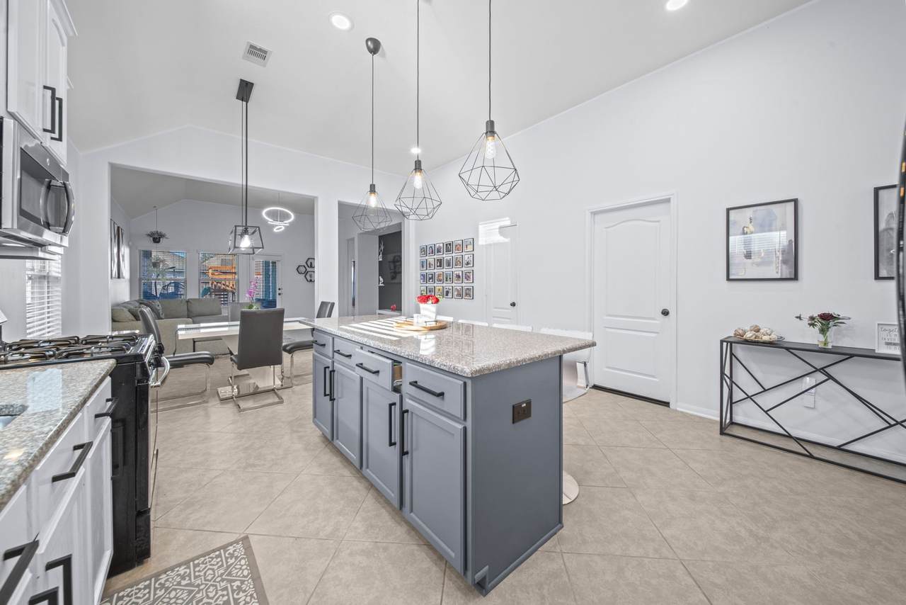 2611 Winding Creek Way - Photo 1