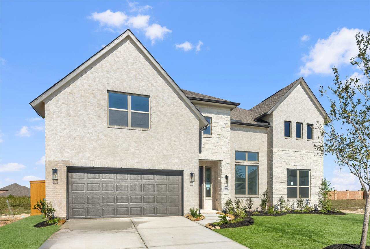 13706 Broadmoor Bay Drive - Photo 1