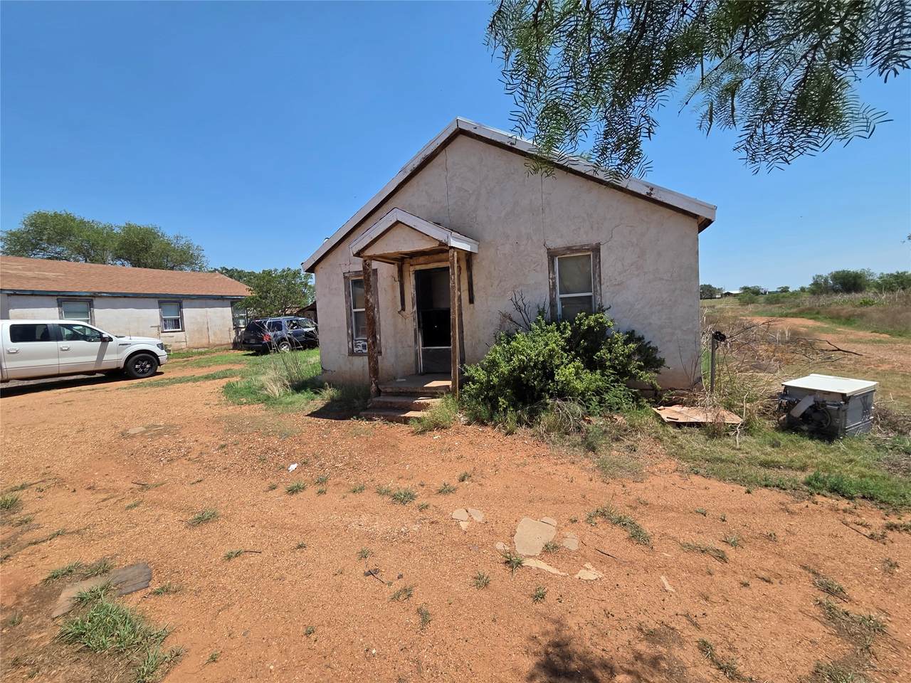 711 Hill Street - Photo 1