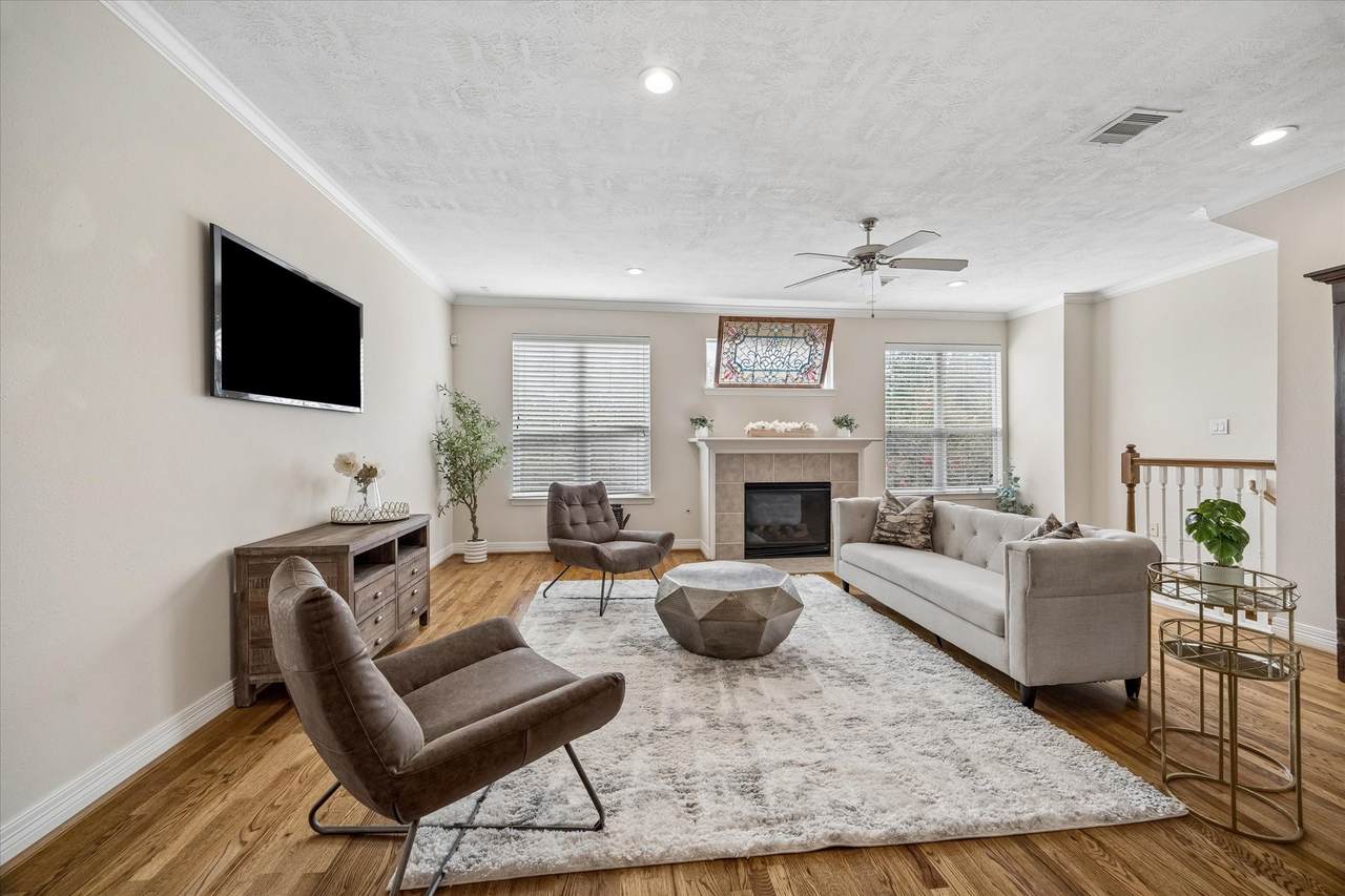 1807 Stacy Crest - Photo 1