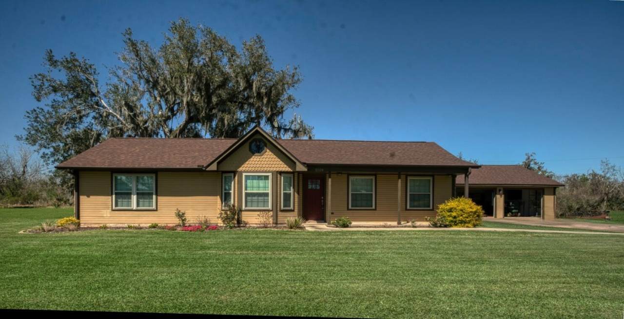 2520 County Road 582 - Photo 1