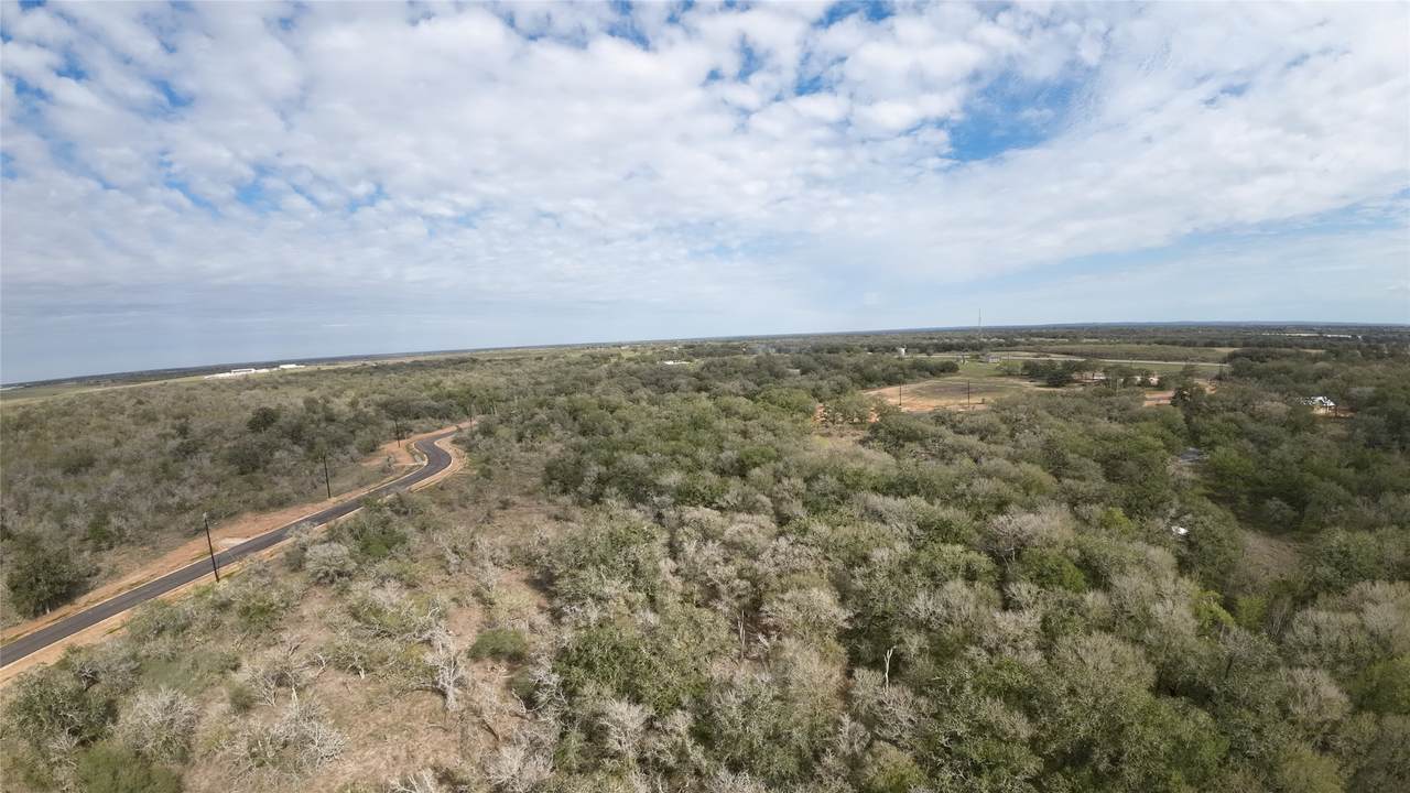 22 Red Oak Circle - Photo 1