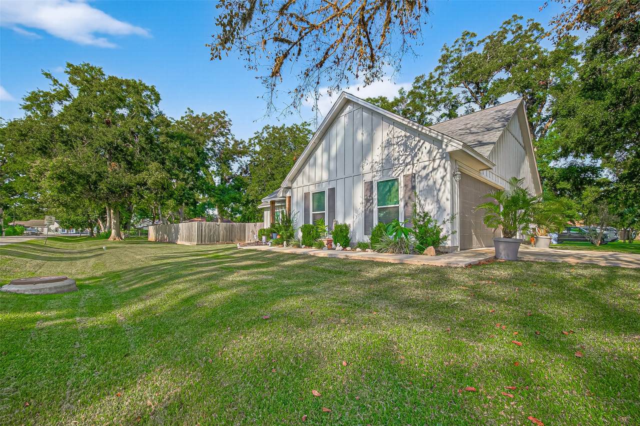 502 Tall Timber Drive - Photo 1